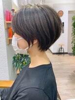 アヴァロン(AVALON)&nbsp;絶壁解消×イルミナカラー×30代40代×ひし形ショート【永田】