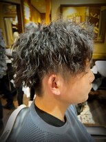 ヒロギンザバーバーショップ 大宮店(HIRO GINZA BARBER SHOP)&nbsp;波打ちツイストスパイラルパーマ　波巻きツイストスパイラル