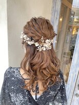 エイミーバイアフロート(amie  by afloat)&nbsp;ふわふわハーフアップ◎