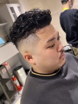 フランクスバーバーザスタンド(Frank’s barber the stand) スペインカール/スパイキーショート/フェザーパーマ/飯田橋E