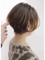 ジエクト アイロ(The Ect ilo)&nbsp;白髪ぼかしハイライト アッシュブロンド 似合わせカット