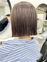 ヒビヲ(HIBIO)&nbsp;ショートボブ切りっぱなしボブぱつっとボブショートカット横浜