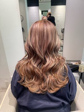 ステア ケース(stair case) 【NATASHA】銀座レイヤーカット/20代/30代/40代/50代