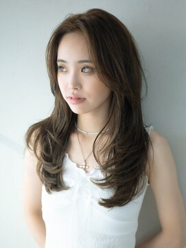 サーカス バイ ビュートリアム 青山(CIRCUS by BEAUTRIUM) 小顔ロング/ミディアム/レイヤー/青山表参道/20代30代40代