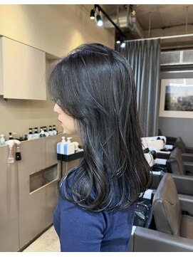 オルセン(OLSEN) ミディアムヘア/セミロング/レイヤーカット/オリーブグレージュ