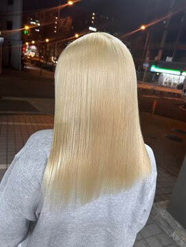 ティント 梅田(Tint) 【KENT】抜きっぱなしブロンド《大阪梅田駅》