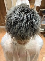 アズールサン 草加西口店(azule-sun)&nbsp;ツイストパーマ,ソフトツイスト,ブリーチ,フェード【草加】