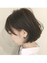 モアナ バイ ヘッドライト 武蔵小杉店(Moana by HEADLIGHT)&nbsp;イヤリングカラー グレージュ 小顔耳掛けショート ボブ
