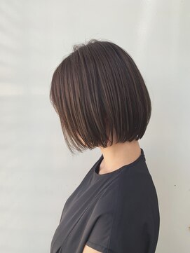 ジーナ 梅田(Zina) ナチュラルボブ×シフォンブラウン