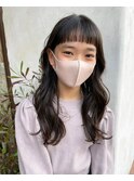 眉上バング×ウェーブスタイル