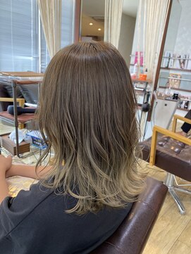 オプティマヘアー(Optima Hair) ナチュラルなベージュ系グラデーション♪