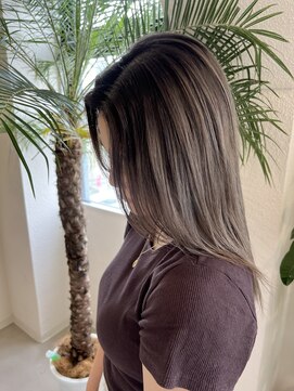 ココルアナ(coco luana) グレージュシャドウルーツ/ブリーチ/ケアブリーチ/ハイトーン