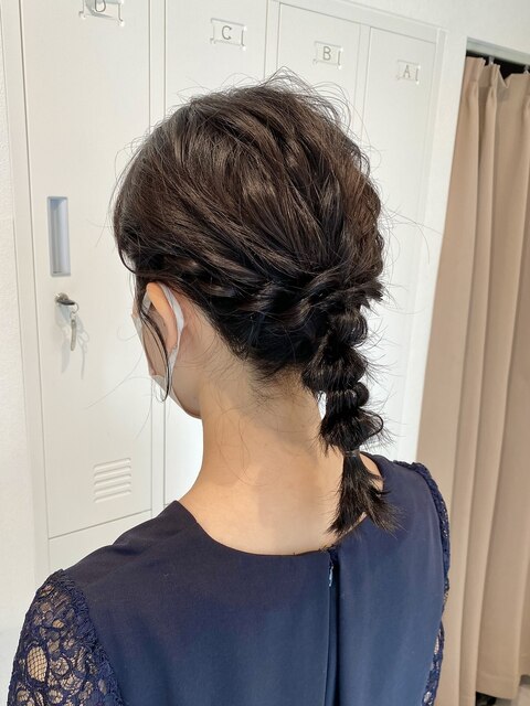 ハーフアップ編み込み結婚式ヘアアレンジ