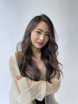 ハルキ ミナト ジャパン フクオカ(HARUKI MINATO japan FUK) ゆるふわロングヘア