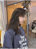 カーキベージュ