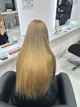 アエラバイトゥルークリエイション(AERA by True Creation) ミルクティーベージュ