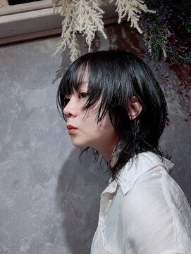 バト(vato) 河原町暗髪可愛いショートウルフカット 20代30代40代