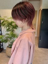 コンフィー(comfy)&nbsp;【mimura】ウルフカット　ショートウルフ　ピンクカラー　草加