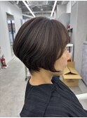大人ショートボブ×ナチュラルハイライト