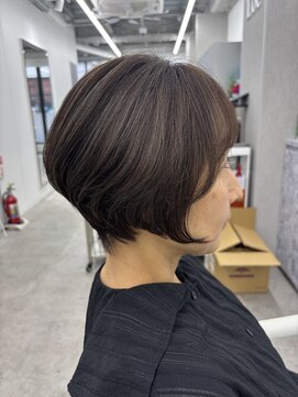 アッシュ 洋光台店(Ash) 大人ショートボブ×ナチュラルハイライト