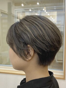 ロルド シェリ(Rold Cheri) 大人ハイライトショートカット