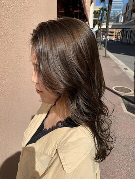 クロエ バイ ラヴィズム 新潟ビルボードプレイス2店(CLOE by LUVISM) オリーブベージュカラー