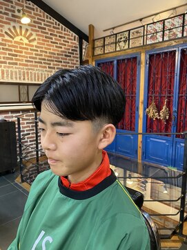 アントルポ(entrepot) センターパート [YOSHIAKI]