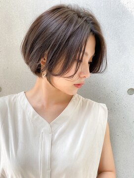 トゥーナ 表参道(tona) ハンサムショート・小顔カット・ペールベージュ・大人かわいい