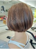 切りっぱなしボブ似合わせカットメルティカラーくすみベージュ