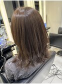 シンプルなのに垢抜けミディ