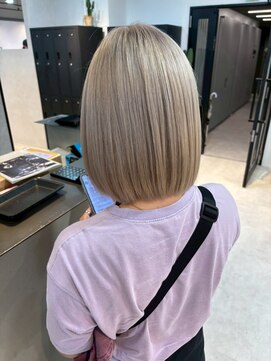 メリー オオサカ(Merly Osaka) white beige