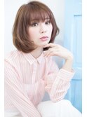 顔周りレイヤー×内巻きボブ×ミルクチョコレートカラー