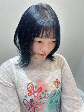 ベル サウス(BHEL south) 津市ミディアムレイヤーカットハッシュカット透明感カラー