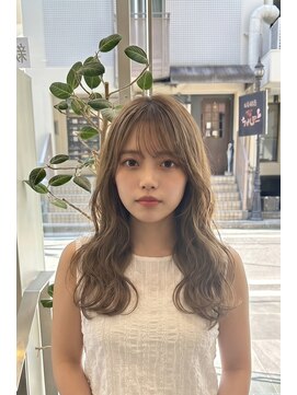 トレ(tre.) 髪質改善 レイヤースタイル 大人可愛い