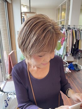 ヘアカラーカフェ(HAIR COLOR CAFE)の写真/素敵な自分に出会えるサロン♪白髪カバーも得意なHAIR COLOR CAFEで、オーガニックカラーを楽しもう！