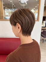 ジャストビューティサンク 上大岡(Just Beauty CiNQ)&nbsp;大人女性の上品ショート｜襟足すっきり