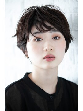 リル 8F 銀座(Rire) 【Rire-リル銀座-】美シルエット☆ショートボブ