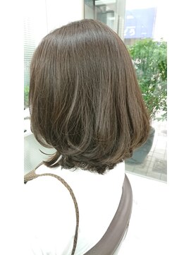 ピンナップガール pinup girl 外はねミディアム