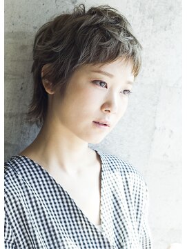 ソイルバイロミー(soil by ROMMY) シアーカラー　大人かわいい　ショート　オリーブベージュ◎横浜