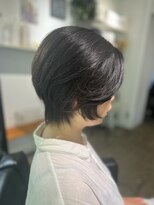 ツムグ 代官山店(TUMUGU)&nbsp;白髪ぼかしパープルブラックミントアッシュ×小顔ショートボブ