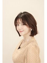 アンベリールフルー(EMBELLIR fleur)&nbsp;華やかニュアンスカーリーボブ　３０代４０代５０代　青山表参道