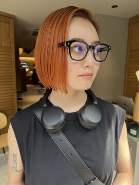 ヤイエ(yiye) オレンジ/ミニボブ/ワンレンボブ/ハイトーン/ケアブリーチ