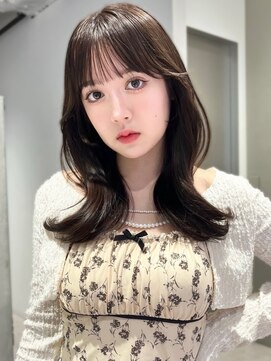 ミンクスオーバー(MINX OVER) 顔まわりカット/レイヤーカット/前髪カット/くびれヘア/縮毛矯正