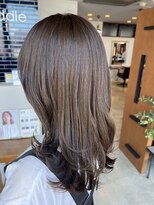 リドル ヘアー 駒生店(Riddle HAIR)&nbsp;ミディアムレイヤーのベージュカラー