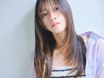 リトル キタジマ バイ ヴィーヴル(little kitajima by BIVRE)の写真/【カット+縮毛矯正￥12200】まっすぐなり過ぎない、自然体な質感の縮毛矯正が人気/高級薬剤をお手頃価格で