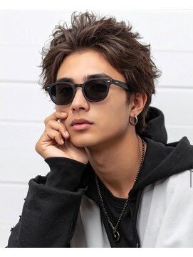 サン 福井工大前店(SUN) ツイスパ/波巻き/眉毛/バーバー/ニュアンスパーマ/ブリーチ