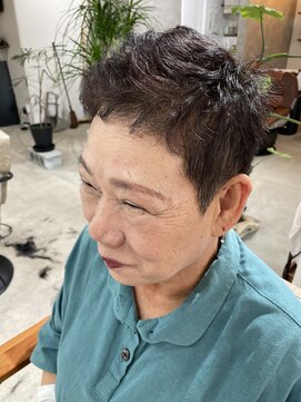 ハサミヤ(8338) 女性ベリーショート