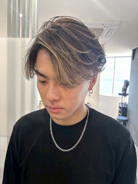 メンズサロン キング 心斎橋店(Men’s salon K!ng) 波巻きツイストスパイラルパーマ/フェザーパーマ/眉毛/メンズ