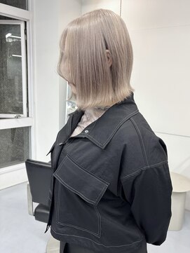 カシェル(cashel) 透明感グレージュ