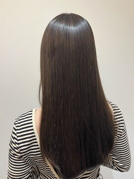 ロウ 町田(ROW) 働く大人女性の為のカット×カラー【ROW町田】